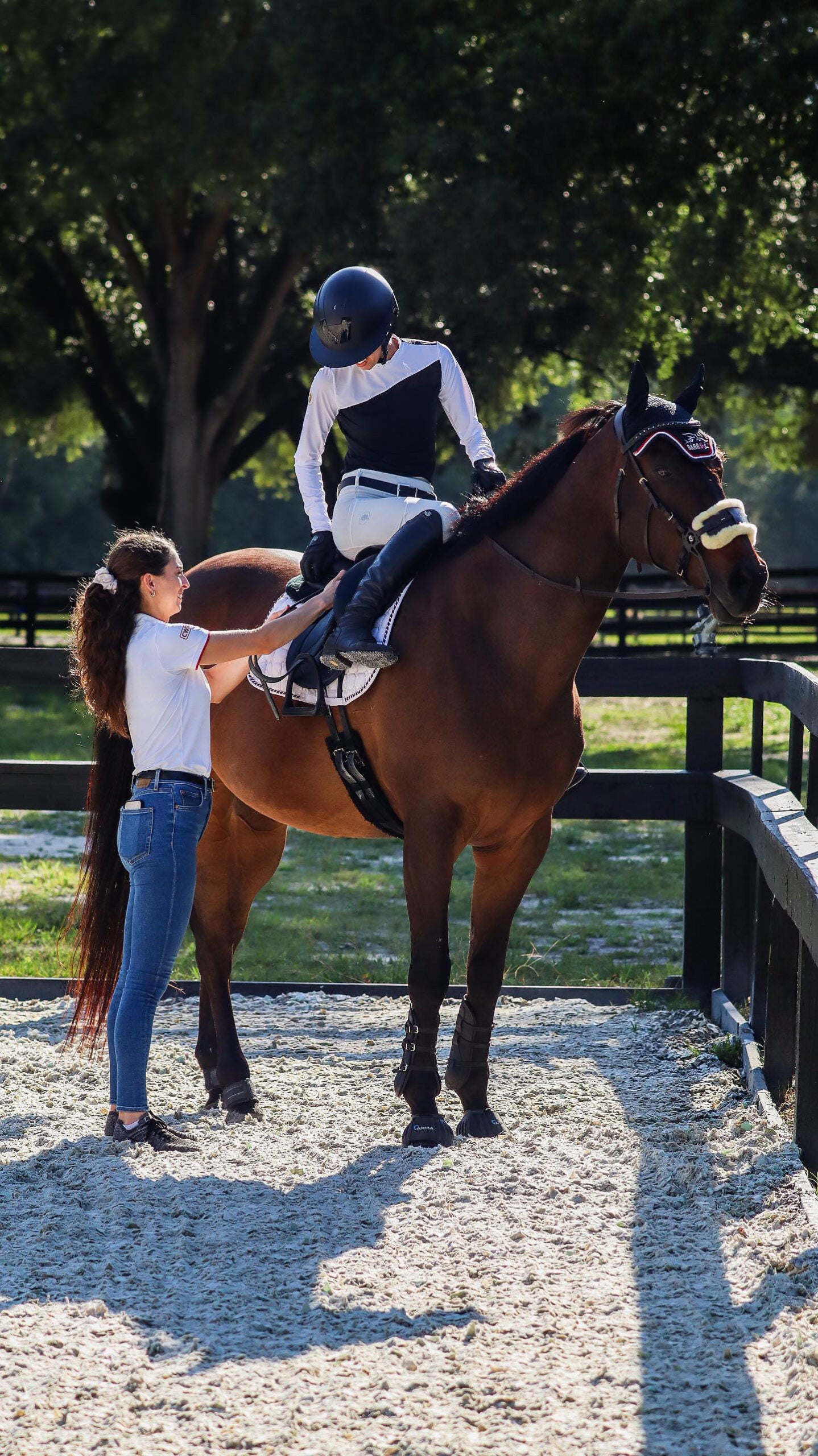Chloe Performance Top (White/Black)