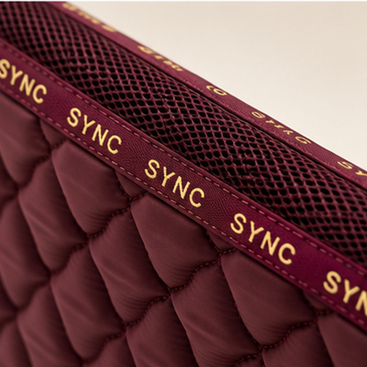 Dragon Luxe Saddle Pad (Dressage/Burgundy)