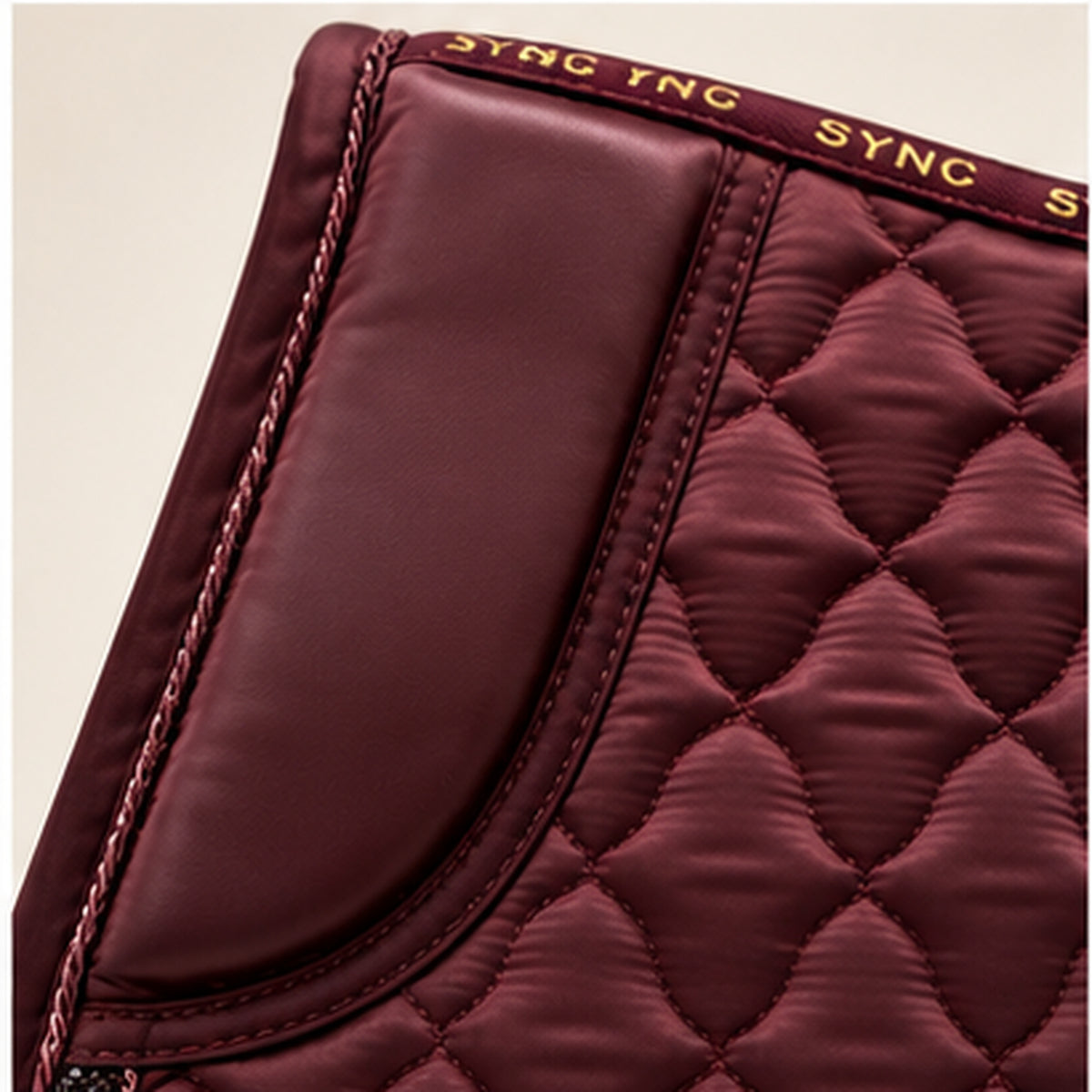 Dragon Luxe Saddle Pad (Dressage/Burgundy)