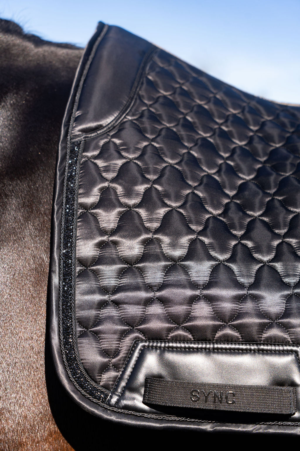 Dragon Luxe Saddle Pad (Dressage/Black)