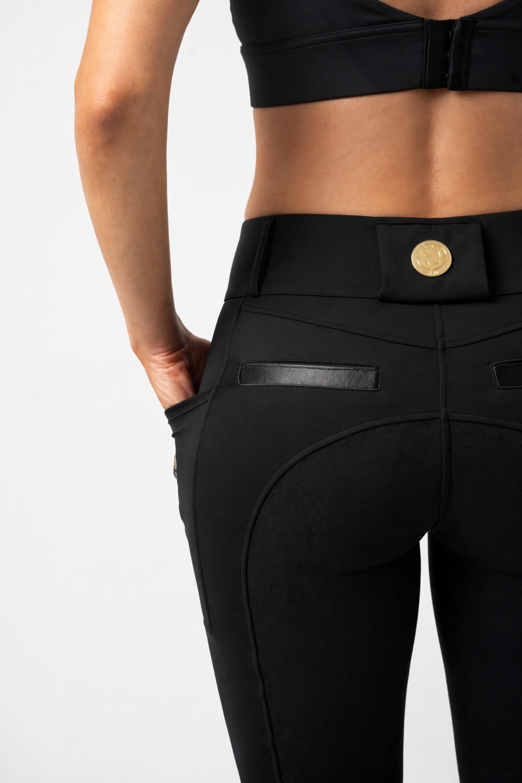 Euro Suede Full Seat Pro (Black)